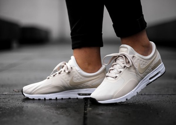 nike air max femme noir et rose
