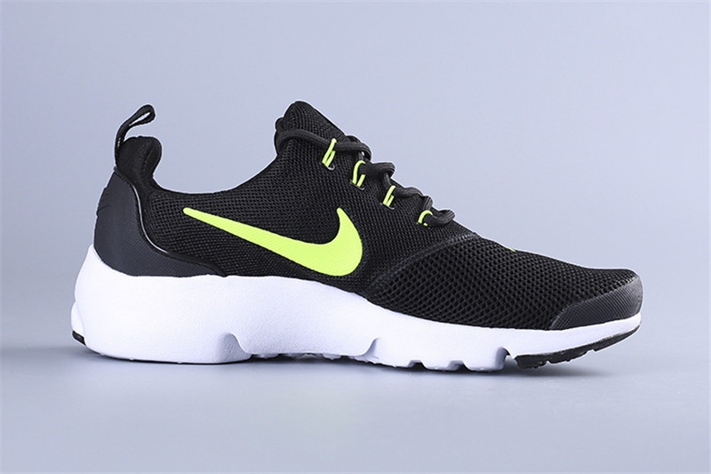 nike flyknit noir et blanche