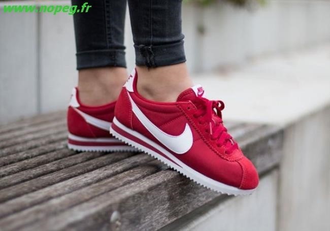 chaussure nike rouge pour femme