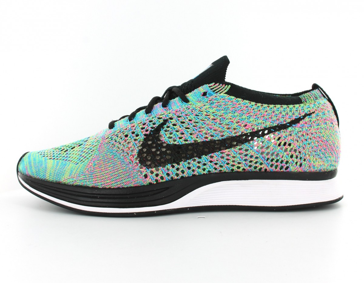 chaussure multicolore nike