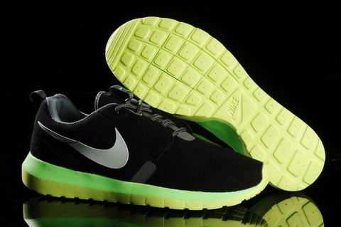 roshe run grise femme