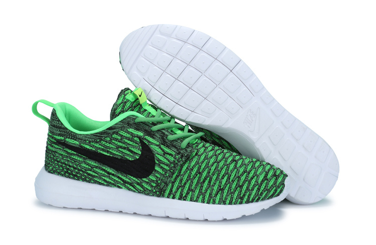nike roshe run floral verte