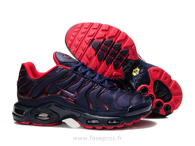 nike requin rouge